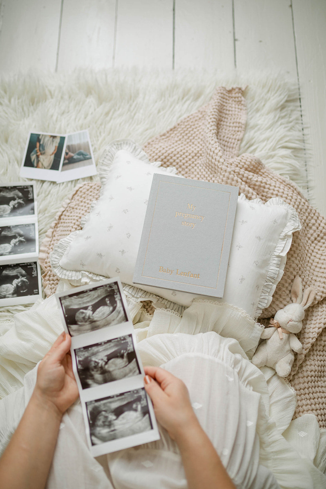 my pregnancy story in grey, a memory book for your pregnancy journey