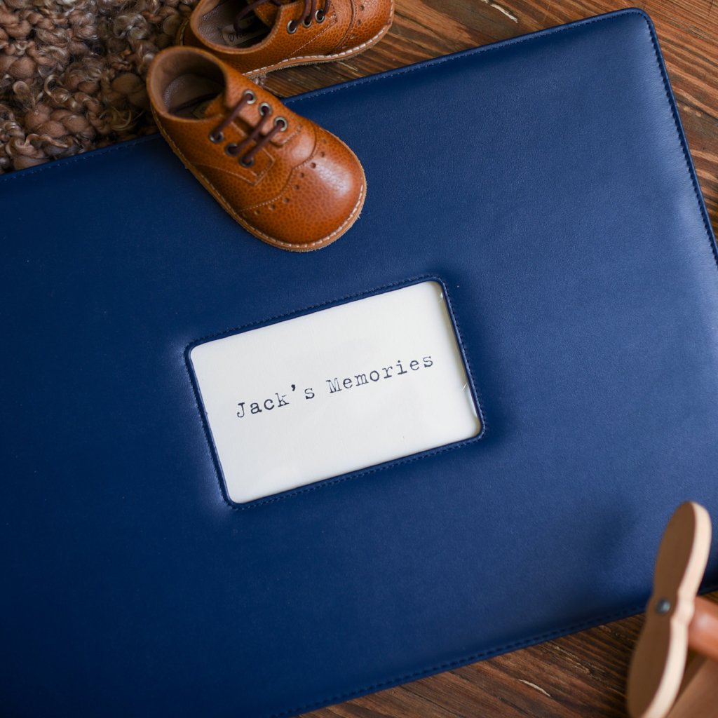 Memories Folder in Navy Blue | Meminio Memory Cases
