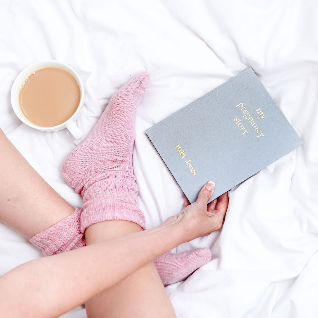 my pregnancy story in grey, a memory book for your pregnancy journey