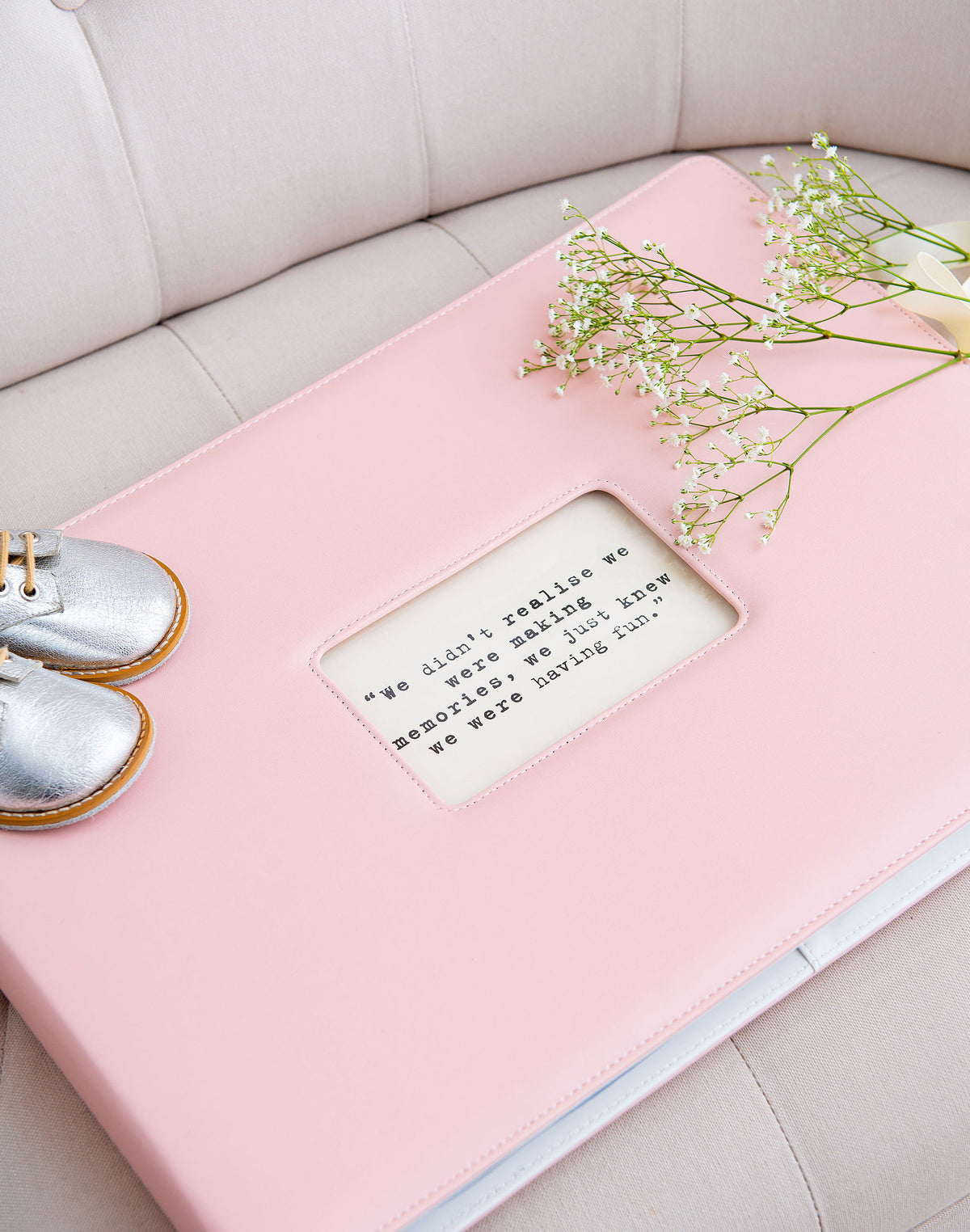 Personalised Artwork and Memory Folders | meminio