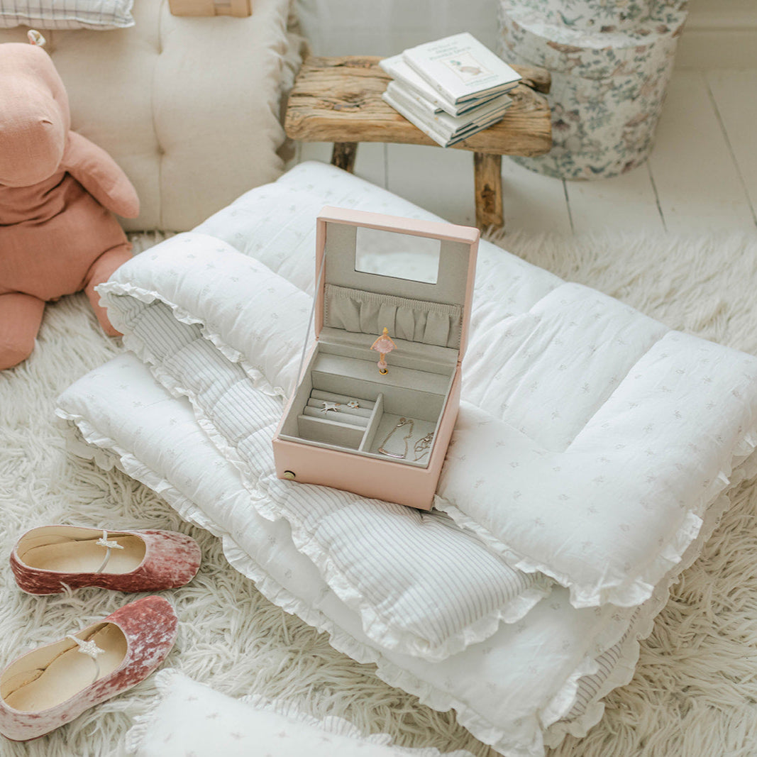 musical jewellery box in blush pink