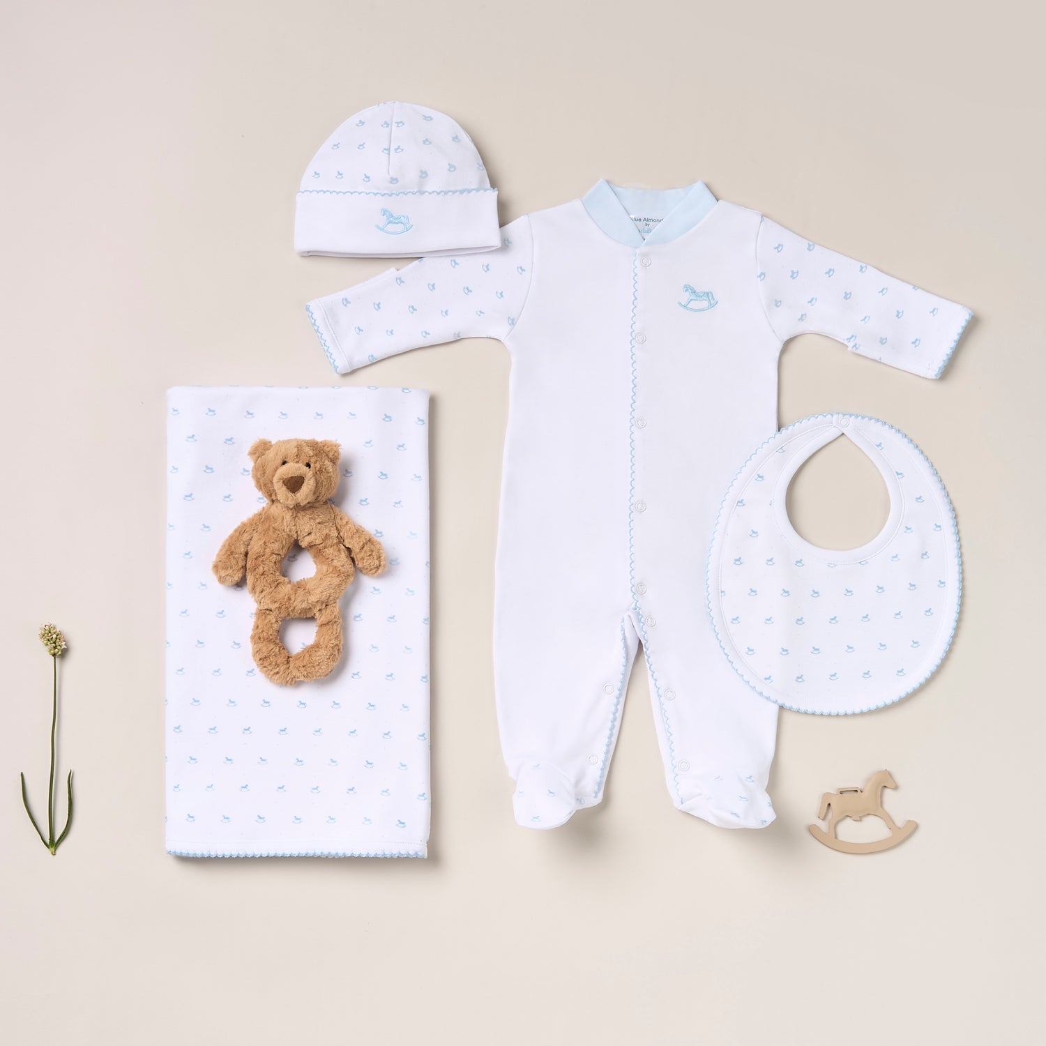 oat memory keepsake case x blue almonds gift set in blue