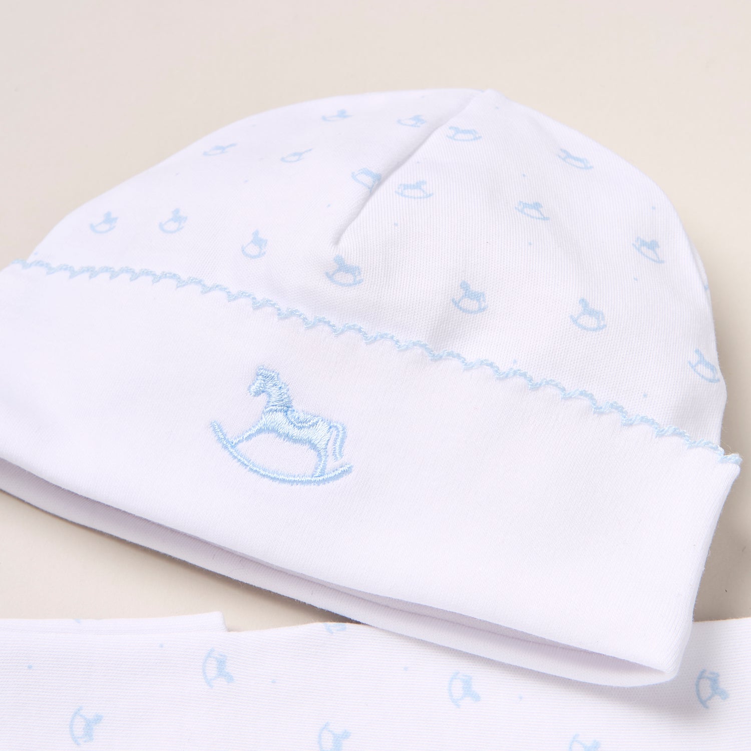 oat memory keepsake case x blue almonds gift set in blue