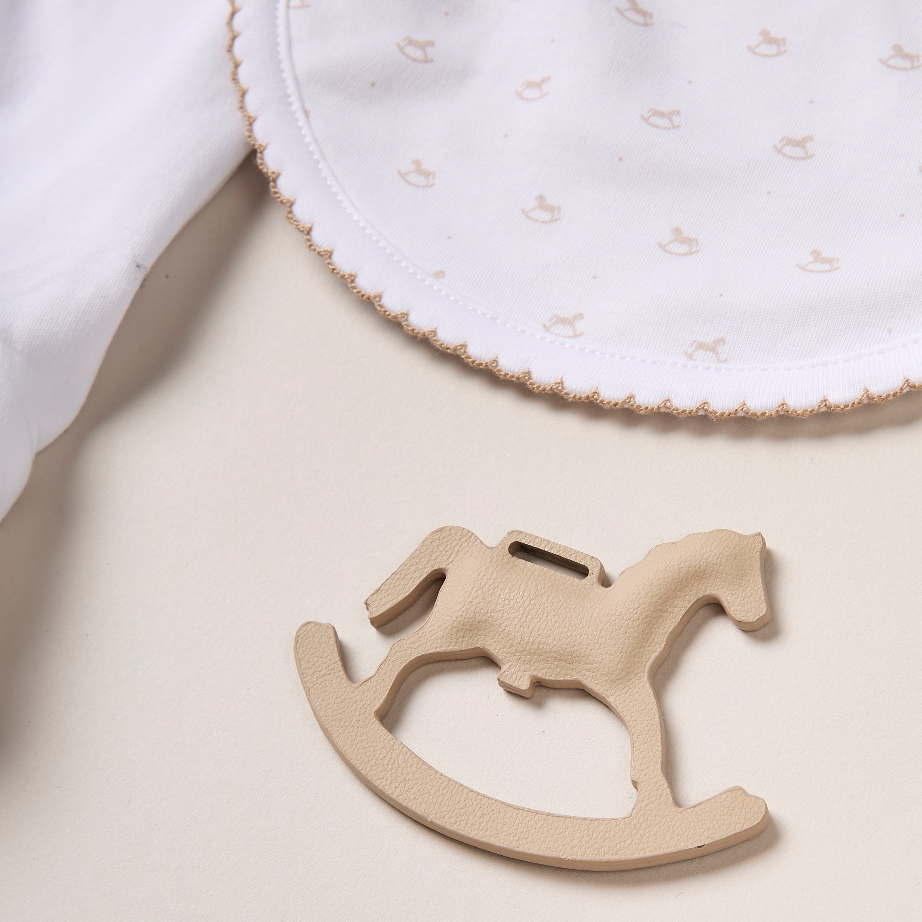 oat memory keepsake case x blue almonds gift set in beige