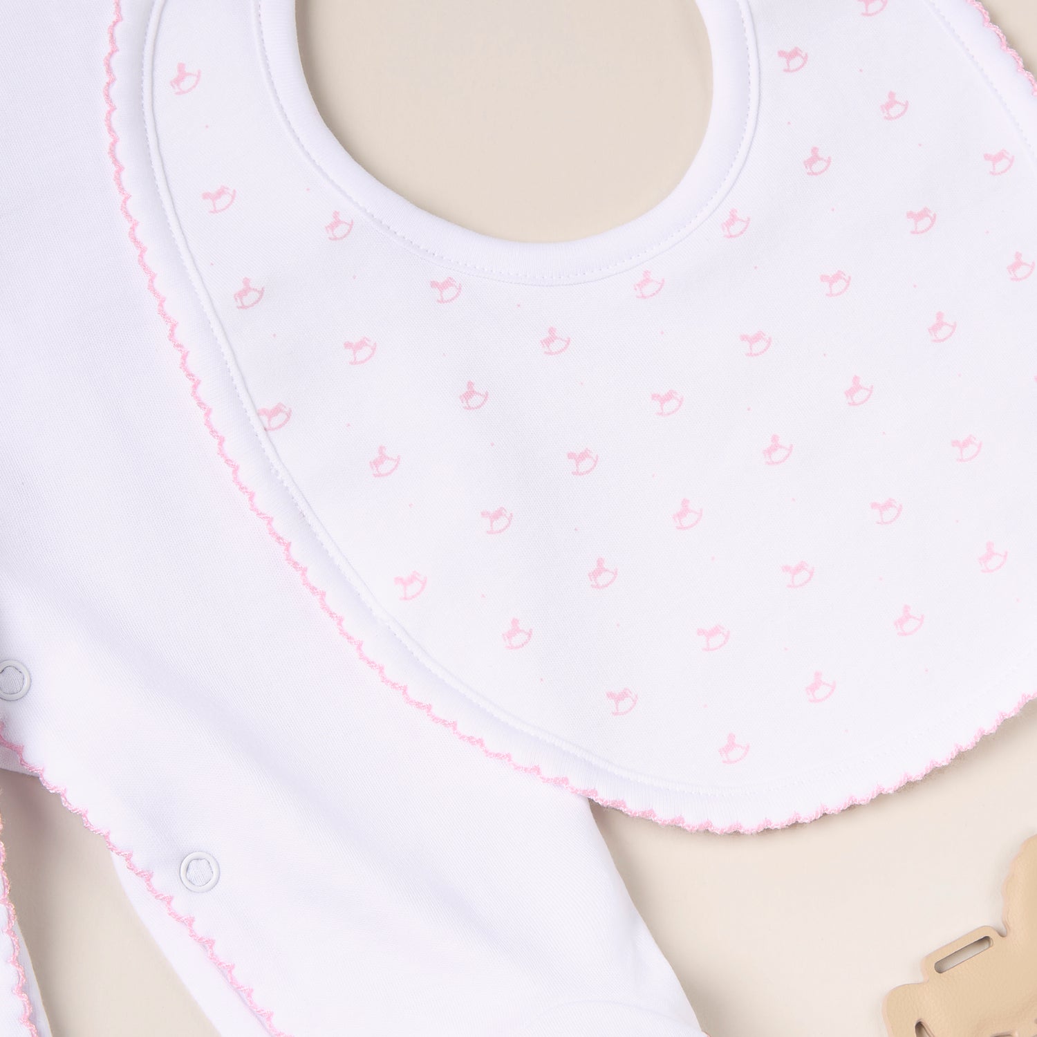 oat memory keepsake case x blue almonds gift set in pink