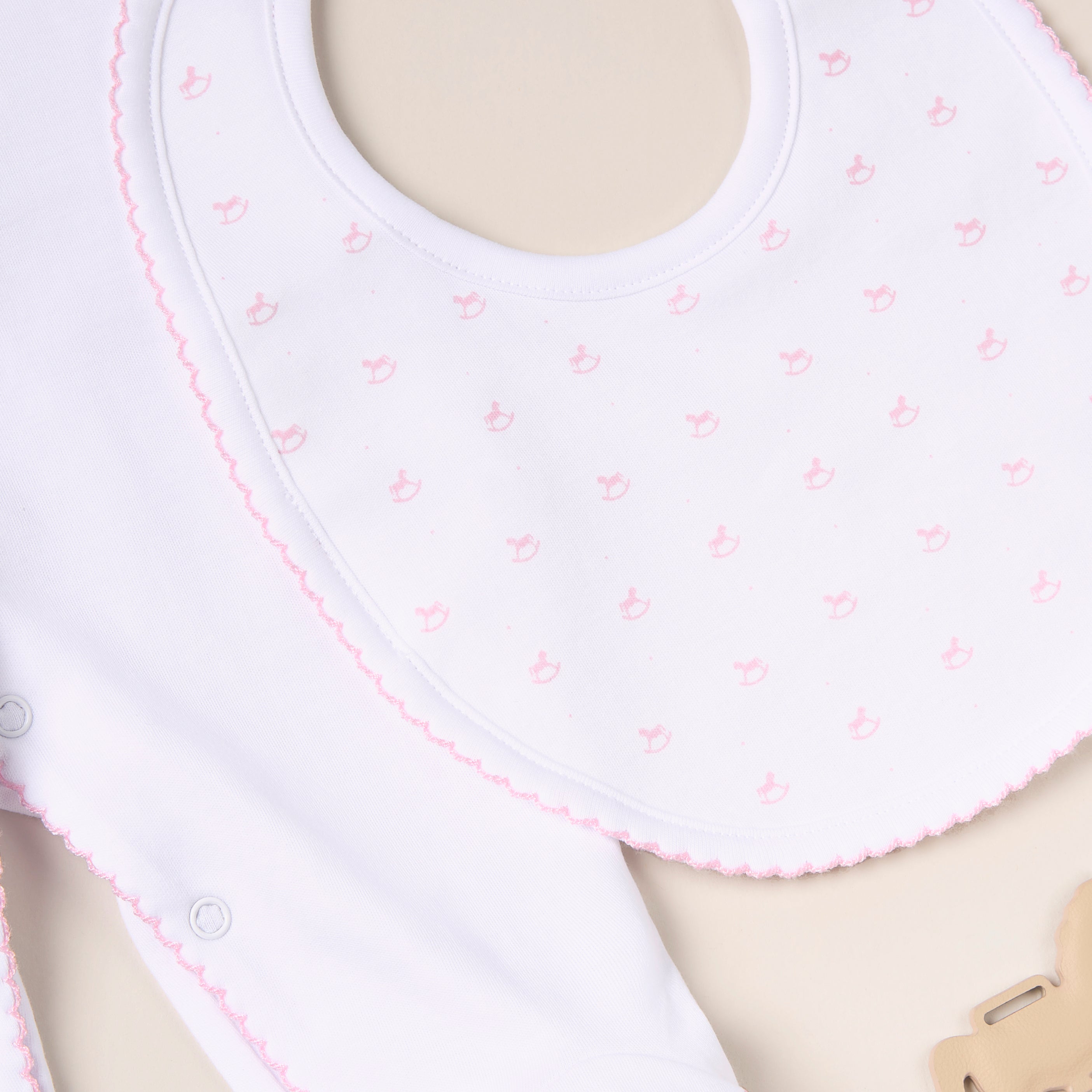 oat memory keepsake case x blue almonds gift set in pink