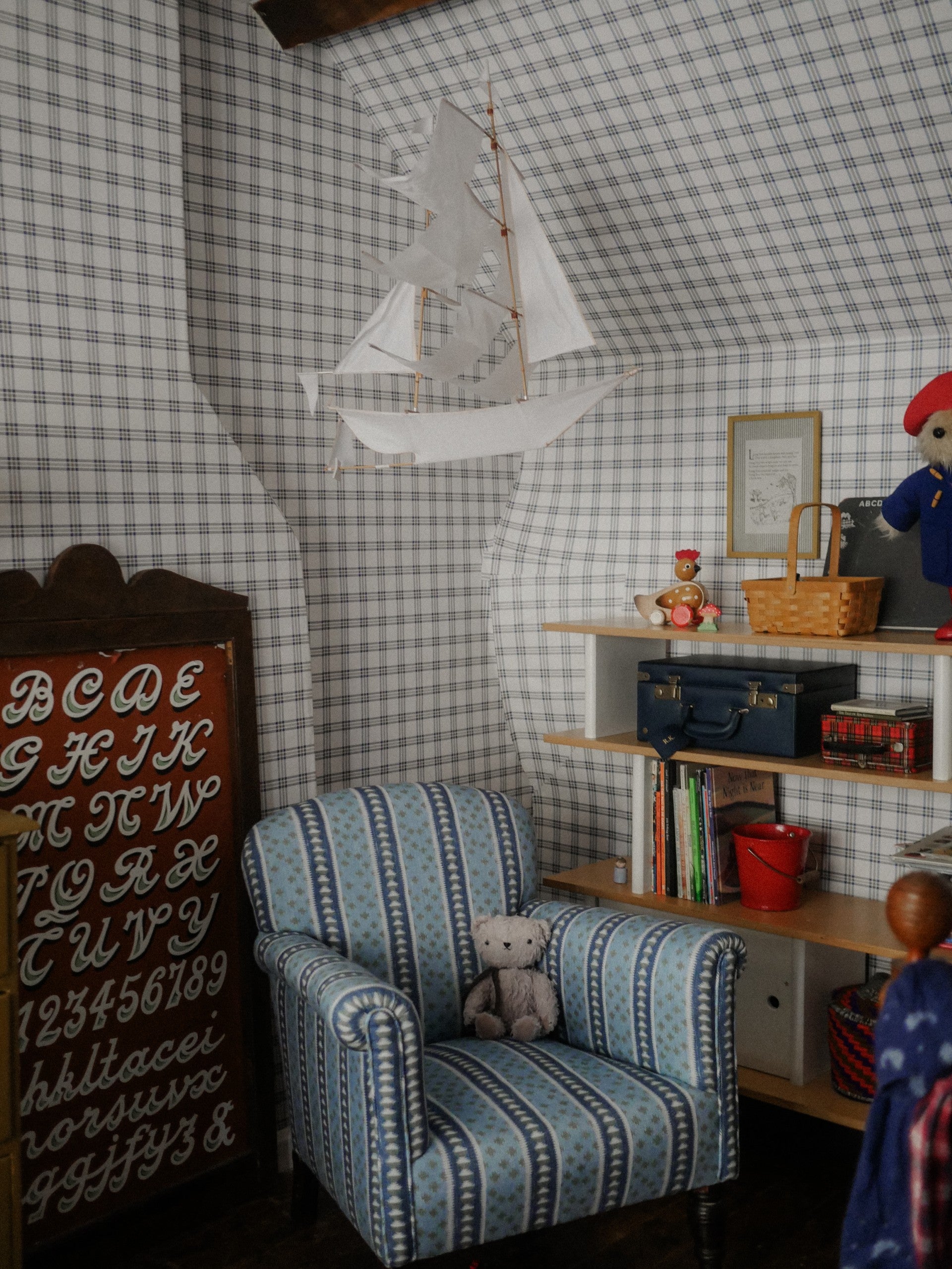 memory box | keepsake case in navy