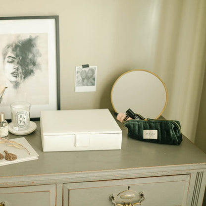jewellery Box in ivory